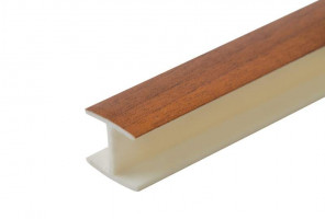 Соединитель цоколя 180гр. Орех Темный, 150мм