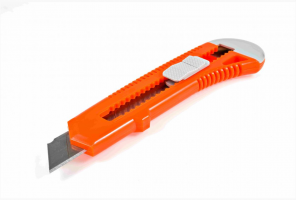 Нож-автомат "АКУЛА-light" резин. корпус,  25мм NovoCRAFT