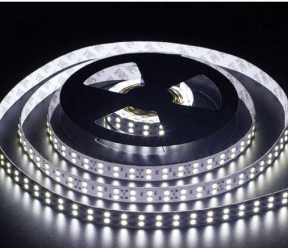 Лента светодиодная 120 диодов/м.п. 5050 хол.белый,24V,28.8W водонепр.(в тубе) IP44 LR10-CW-WP120