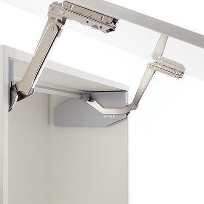 Механизм FREE SWING. Высота 670-800 мм. Вес 2,9-6,8 кг.